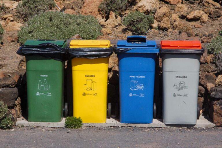 ¿Estás de acuerdo con tu tasa de basura? Recuerda que puedes reclamar y ...